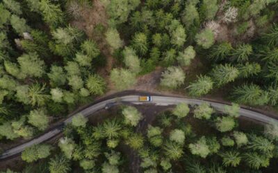 Decarbonizzare il trasporto stradale con le tecnologie a idrogeno: tutti i vantaggi e la situazione attuale in Italia