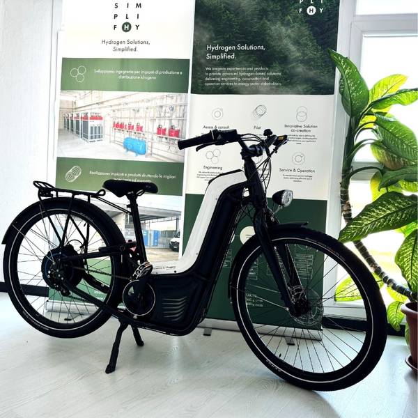 Alpha Neo: l’e-bike a idrogeno - Simplifhy